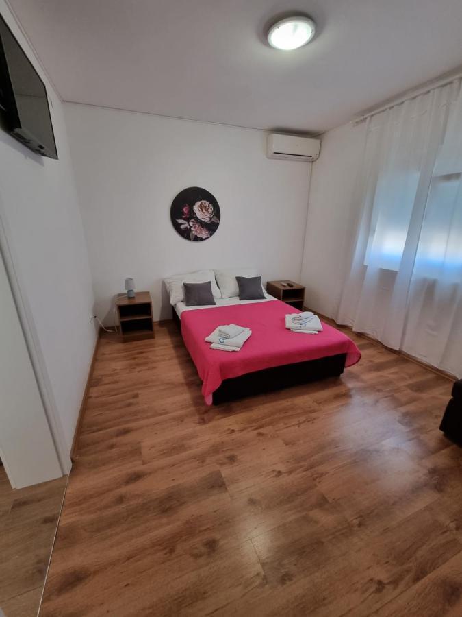 Apartments Lili Biograd Na Moru Exterior photo