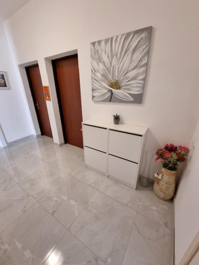 Apartments Lili Biograd Na Moru Exterior photo