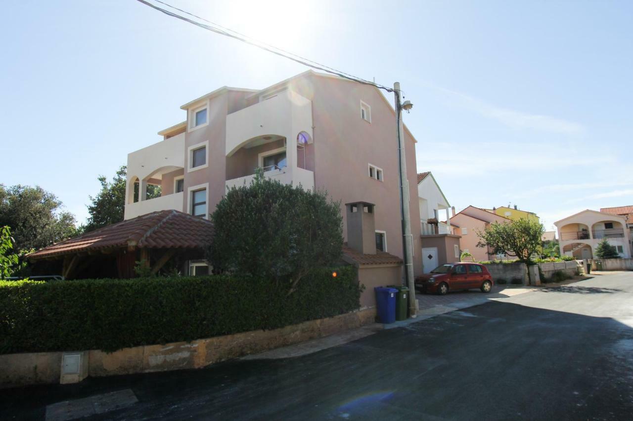 Apartments Lili Biograd Na Moru Exterior photo
